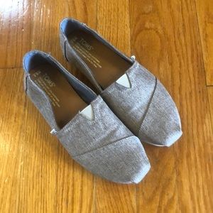 Toms slip on shoes size 6.5